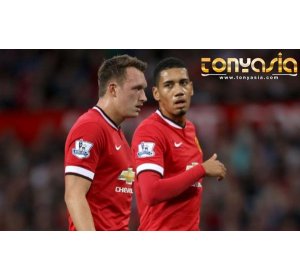 Jones dan Smalling Disebut Bencana Bagi Setan Merah | Agen Bola Online | Judi Bola